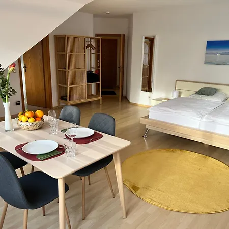 Dg-wohnung In 50qm Apartment